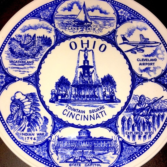 Vintage Ohio 1960s Tourist Souvenir Blue & White Ceramic Plate Collector Decor - Picture 1 of 17